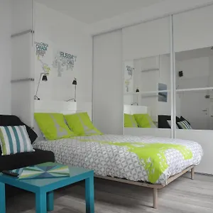 Appartement Lumineux Intra-muros à 2 Pas De La Plage. France